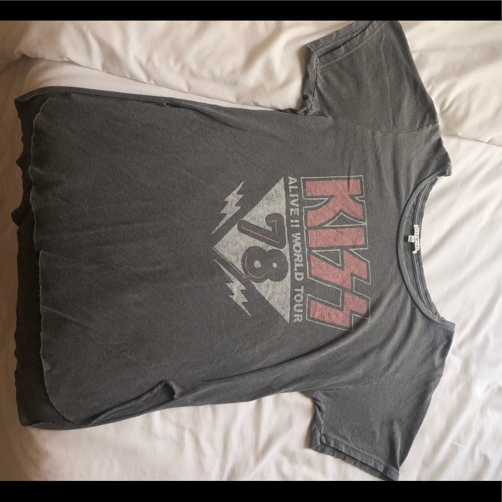 Kiss band tee junk food